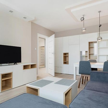 Apartament Z Widokiem Na Port Swinoujscie By Noclegi Renters Ngoại thất bức ảnh